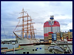 Lilla Bommen, Barque Viking